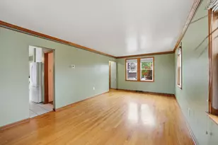 5910 W 88th St, Oak Lawn, IL 60453 - Photo 3