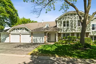 1411 Wentworth Ct, Vernon Hills, IL 60061 - Photo 1