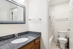1411 Wentworth Ct, Vernon Hills, IL 60061 - Photo 7