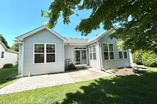21224 Montclare Lake Dr, Crest Hill, IL 60403 - Photo 25