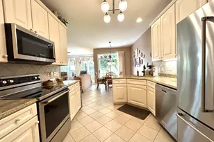 21224 Montclare Lake Dr, Crest Hill, IL 60403 - Photo 15