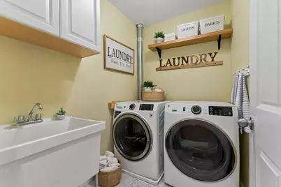 5533 Lincoln Avenue, Morton Grove, IL 60053 - Photo 15