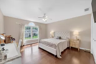 80 Chestnut Ct, Elgin, IL 60120 - Photo 23