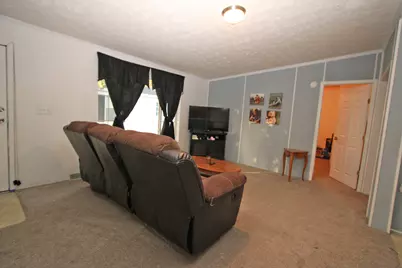 406 Spruce Drive, Belvidere, IL 61008 - Photo 7