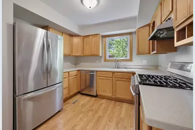 1640 Edinburgh Court, Aurora, IL 60504 - Photo 5