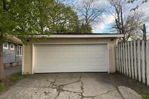 825 N Butrick St, Waukegan, IL 60085 - Photo 5