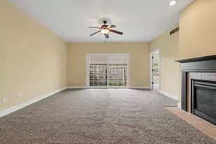 1505 Stonebluff Ct, Champaign, IL 61822 - Photo 9