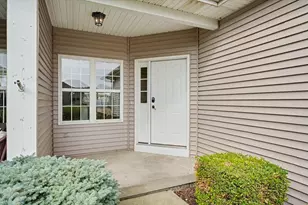 1505 Stonebluff Ct, Champaign, IL 61822 - Photo 5