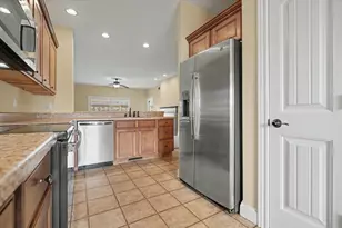 1505 Stonebluff Ct, Champaign, IL 61822 - Photo 15