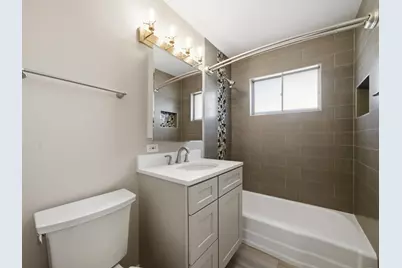 4900 W Hawthorne Avenue, Hillside, IL 60162 - Photo 17