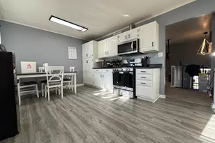 424 Rambler Pl, Streamwood, IL 60107 - Photo 3
