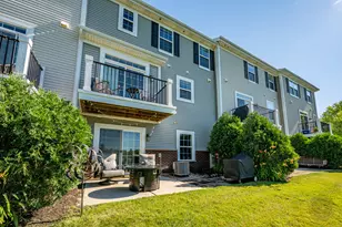 2515 Huntleigh Ln, Woodridge, IL 60517 - Photo 7