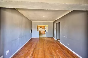 1402 N 15th Ave, Melrose Park, IL 60160 - Photo 7