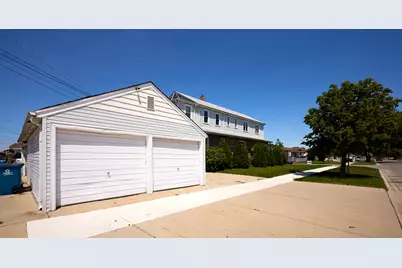 1402 N 15th Avenue, Melrose Park, IL 60160 - Photo 3