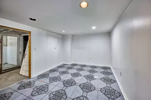1402 N 15th Ave, Melrose Park, IL 60160 - Photo 29