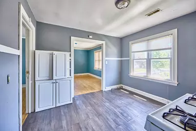 1402 N 15th Avenue, Melrose Park, IL 60160 - Photo 19