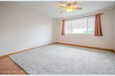 575 N Strack Street #103, Cortland, IL 60112 - Photo 5