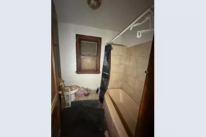 11941 S La Salle Street, Chicago, IL 60628 - Photo 7