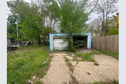 11941 S La Salle Street, Chicago, IL 60628 - Photo 15