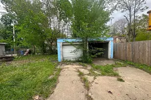 11941 S La Salle St, Chicago, IL 60628 - Photo 15