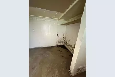 11941 S La Salle Street, Chicago, IL 60628 - Photo 35