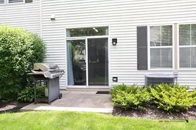 2888 Falling Waters Drive, Lindenhurst, IL 60046 - Photo 25