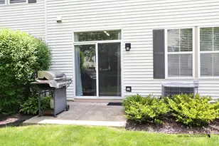 2888 Falling Waters Dr, Lindenhurst, IL 60046 - Photo 25