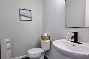 2888 Falling Waters Dr, Lindenhurst, IL 60046 - Photo 13