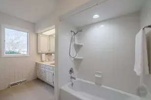 15600 Griswold Springs Rd, Plano, IL 60545 - Photo 55