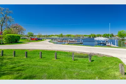 1010 Osage Drive, McHenry, IL 60051 - Photo 21