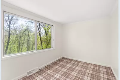 1010 Osage Drive, McHenry, IL 60051 - Photo 13