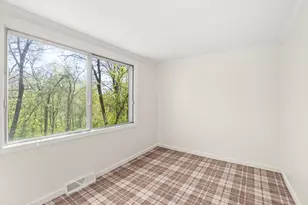 1010 Osage Dr, McHenry, IL 60051 - Photo 13