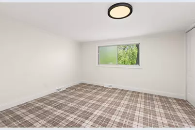 1010 Osage Drive, McHenry, IL 60051 - Photo 11