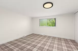 1010 Osage Dr, McHenry, IL 60051 - Photo 11