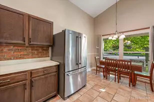 417 Bayview Ave, Naperville, IL 60565 - Photo 11