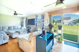 628 Osbron St, Plano, IL 60545 - Photo 9