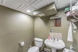 3917 Clinton Ave, Stickney, IL 60402 - Photo 11