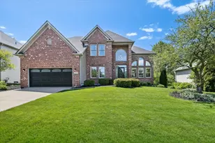 2119 W Thornwood Dr, South Elgin, IL 60177 - Photo 1