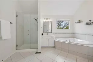 2119 W Thornwood Dr, South Elgin, IL 60177 - Photo 19