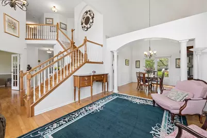 2119 W Thornwood Drive, South Elgin, IL 60177 - Photo 5