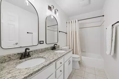 2119 W Thornwood Drive, South Elgin, IL 60177 - Photo 23