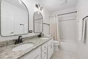 2119 W Thornwood Dr, South Elgin, IL 60177 - Photo 23