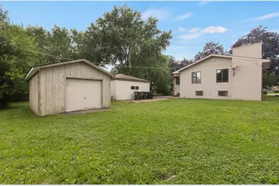 1393 Cottonwood Lane, Crystal Lake, IL 60014 - Photo 11