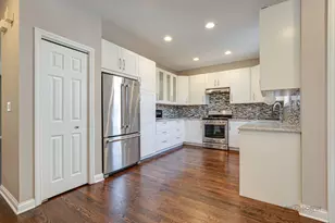 2460 Violet St, Glenview, IL 60026 - Photo 9