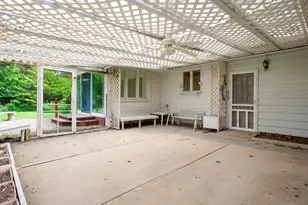 1132 Millburn Ct, Saint Charles, IL 60174 - Photo 29