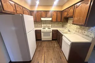 79 Garden Dr, Montgomery, IL 60538 - Photo 3