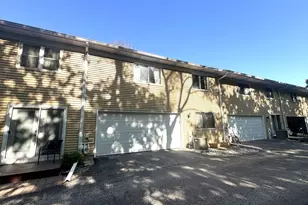 79 Garden Dr, Montgomery, IL 60538 - Photo 13