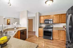 2772 Cranston Cir, Yorkville, IL 60560 - Photo 5