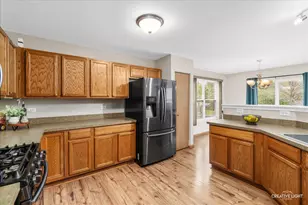 2772 Cranston Cir, Yorkville, IL 60560 - Photo 7