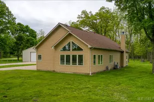 6740 Sundown Ln, Yorkville, IL 60560 - Photo 3